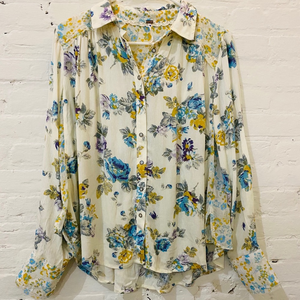 🆕 Free People Hold On To Me Printed Top - Picture 2 of 3